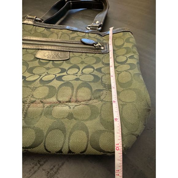 Coach F14693 Green Penelope Signature Tote - Picture 11 of 12